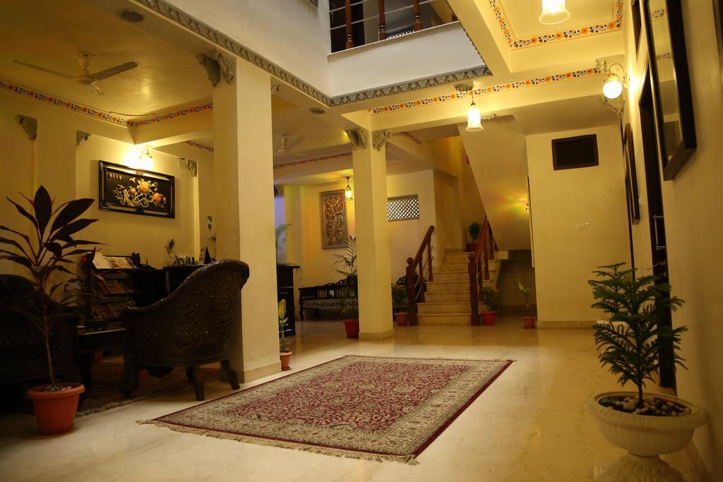 Hotel Lake Paradise Udaipur Exterior photo